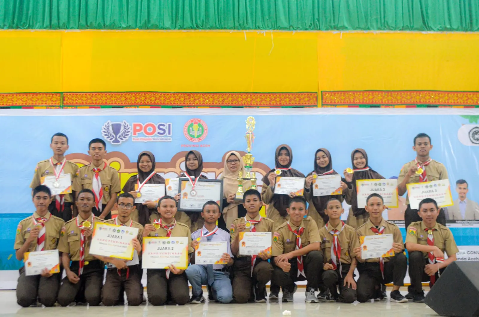 Para peraih prestasi Olimpiade Sains PGRI Aceh 2023